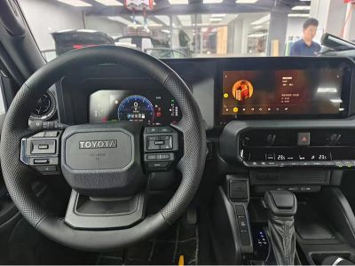 Navigație Toyota LC250, 12.3 inci, 4GB ram, 64GB stocare